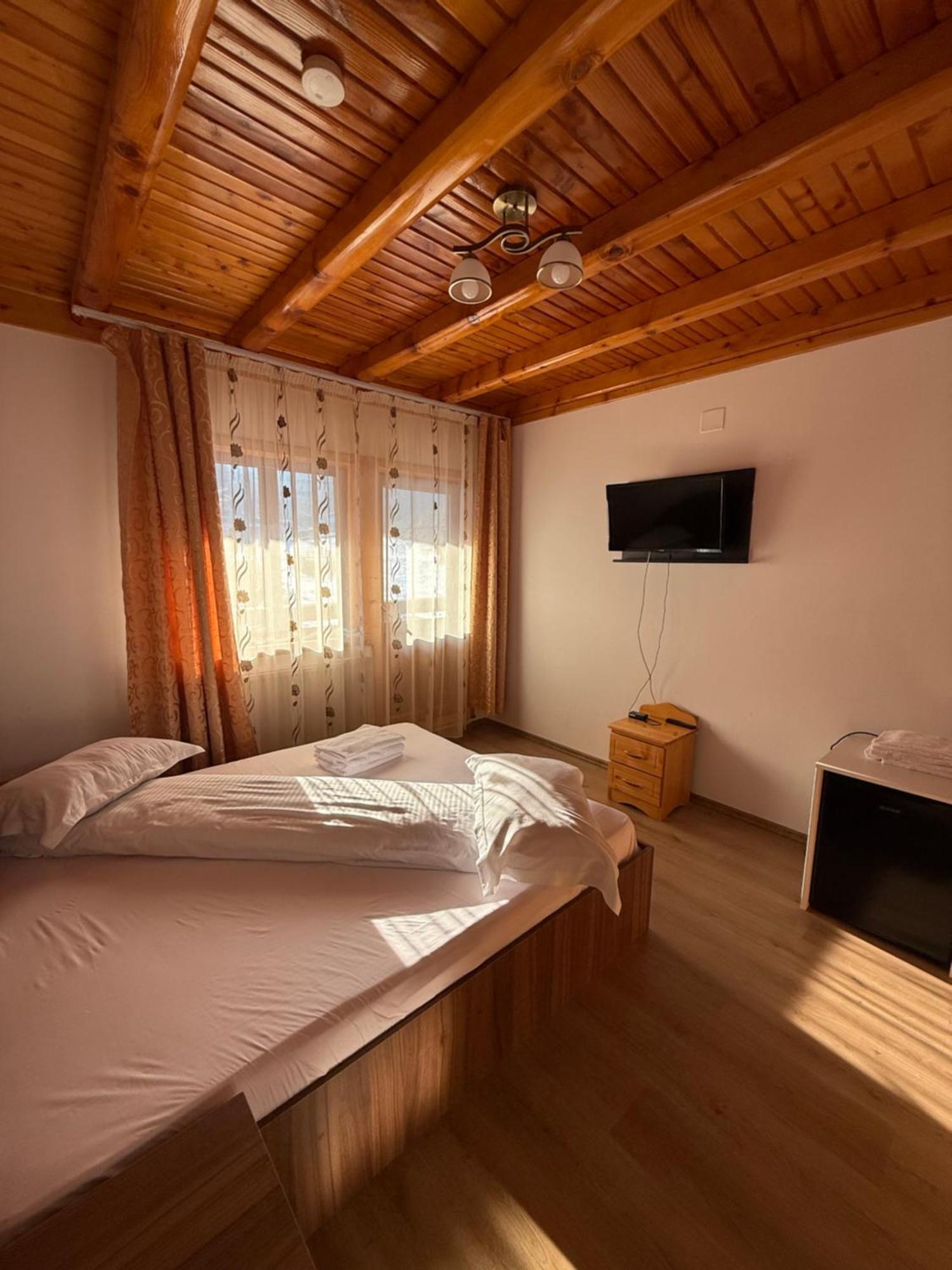 Casa Maryon Βίλα Rucăr Εξωτερικό φωτογραφία